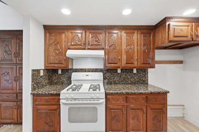 1324 Rudolph Drive, Newbury Park, CA 91320 — photo 8 of 55