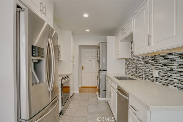 377 W California Avenue 27, Glendale, CA 91203 — photo 16 of 49