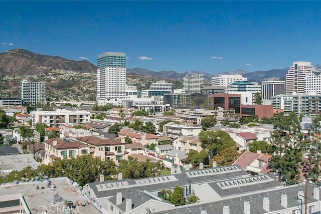 377 W California Avenue 27, Glendale, CA 91203 — photo 45 of 49