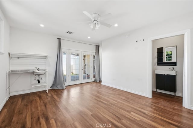 611 S Griffith Park, Burbank, CA 91506 — photo 16 of 30