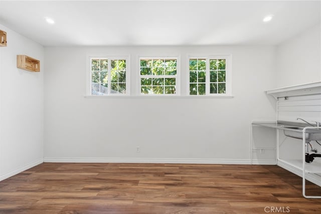 611 S Griffith Park, Burbank, CA 91506 — photo 17 of 30