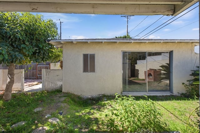 611 S Griffith Park, Burbank, CA 91506 — photo 27 of 30