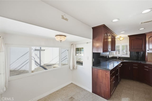 611 S Griffith Park, Burbank, CA 91506 — photo 7 of 30