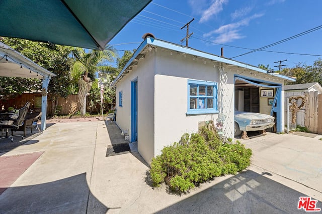 12827 Walsh Avenue, Los Angeles, CA 90066 — photo 5 of 11