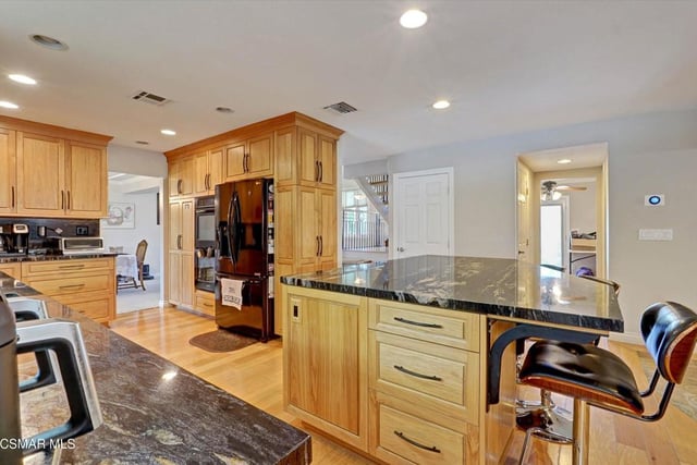1860 Claudia Avenue, Simi Valley, CA 93065 — photo 11 of 33