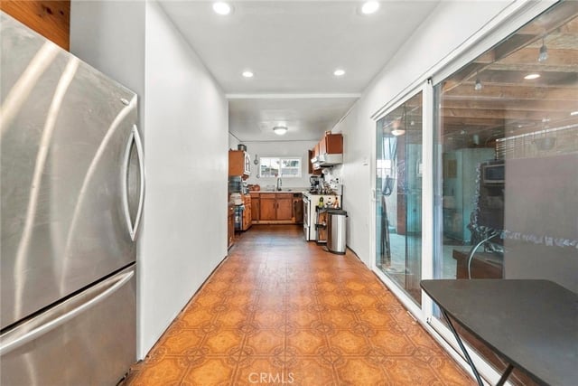 5139 Irvington Place, Los Angeles, CA 90042 — photo 16 of 31