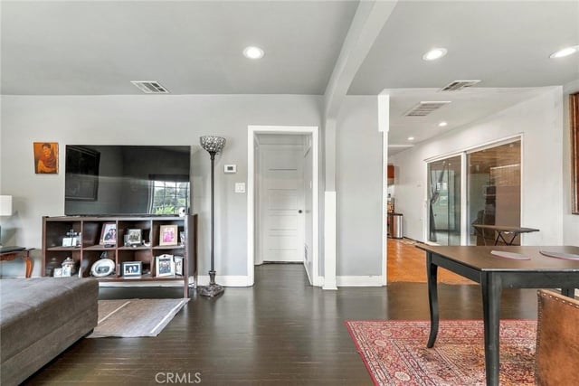 5139 Irvington Place, Los Angeles, CA 90042 — photo 8 of 31