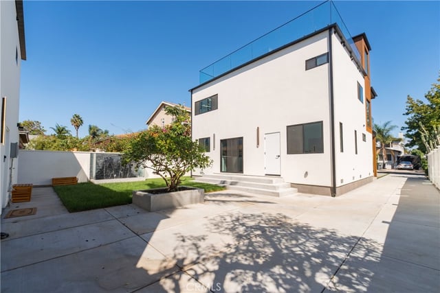 2621 S Bentley, Los Angeles, CA 90064 — photo 7 of 50