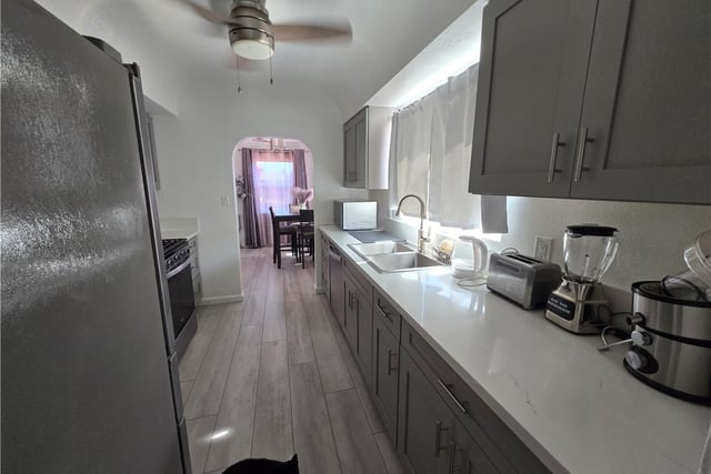 8905 Ruthelen, Los Angeles, CA 90047 — photo 15 of 15