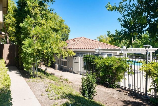 5339 Villa Mallorca Place, Camarillo, CA 93012 — photo 8 of 49