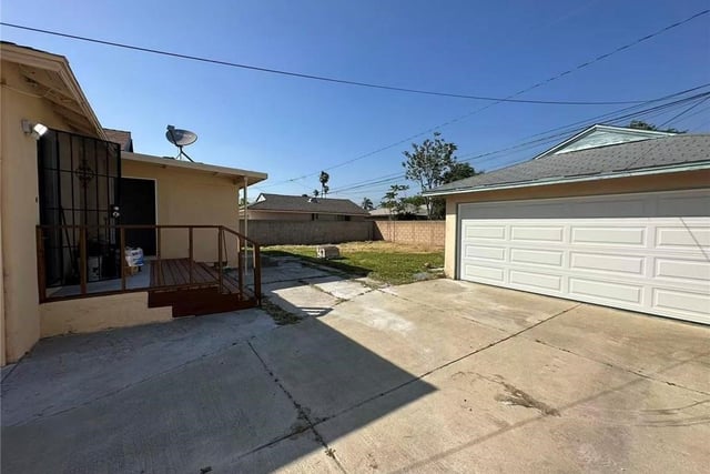 2323 W Cedarwood, West Covina, CA 91790 — photo 11 of 11