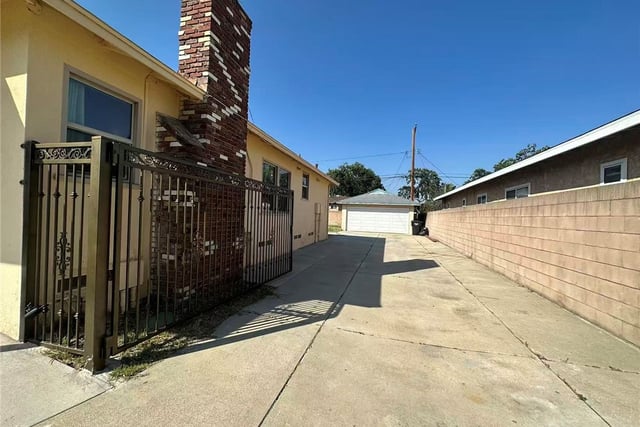 2323 W Cedarwood, West Covina, CA 91790 — photo 9 of 11