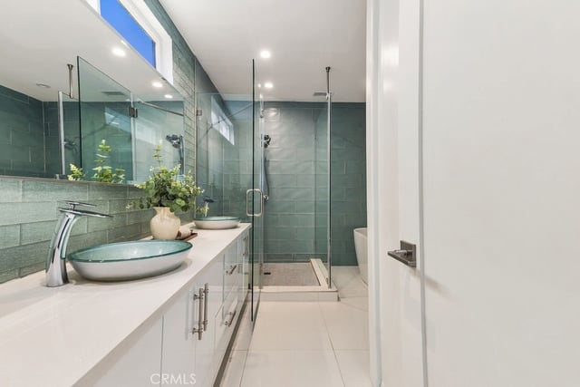 4233 W 25th Street, Los Angeles, CA 90018 — photo 32 of 61