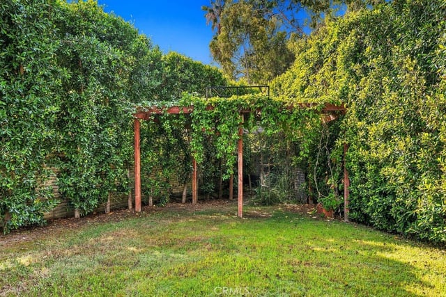 4233 W 25th Street, Los Angeles, CA 90018 — photo 53 of 61