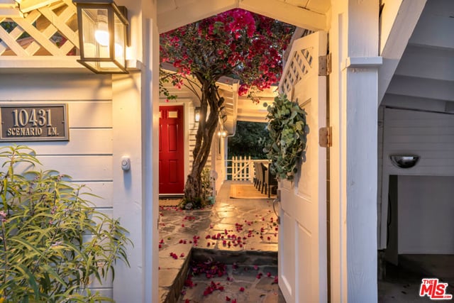 10431 Scenario Lane, Los Angeles, CA 90077 — photo 33 of 39