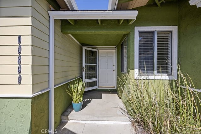 16335 Tuba, Granada Hills, CA 91343 — photo 3 of 38