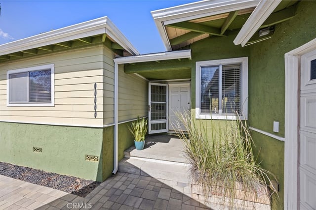 16335 Tuba, Granada Hills, CA 91343 — photo 4 of 38