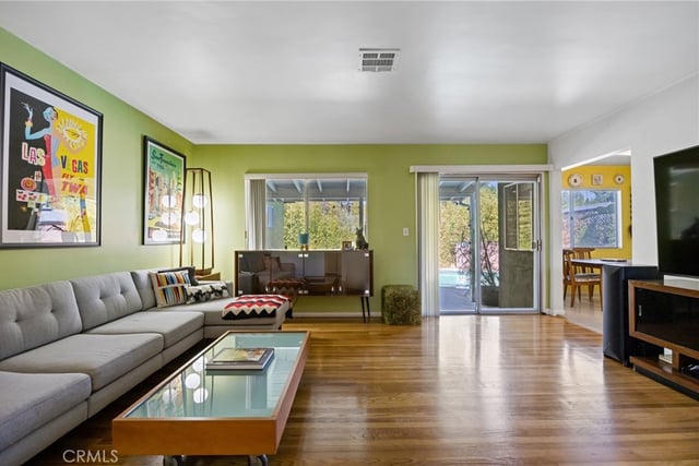 16335 Tuba, Granada Hills, CA 91343 — photo 6 of 38