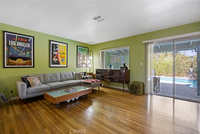 16335 Tuba, Granada Hills, CA 91343 — photo 8 of 38