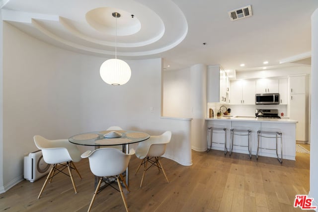 12603 Moorpark Street 306, Studio City, CA 91604 — photo 32 of 39