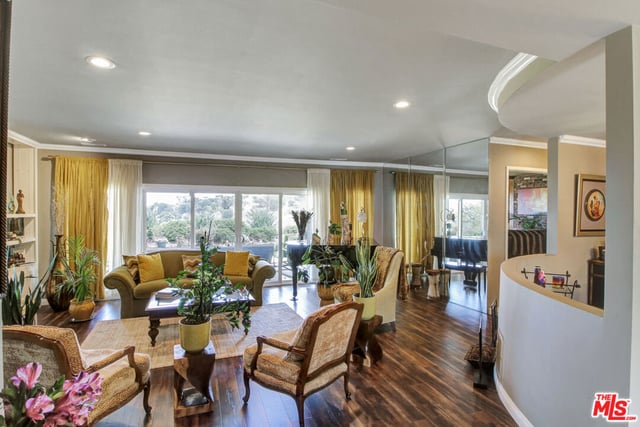4152 Terraza Drive, Los Angeles, CA 90008 — photo 10 of 24