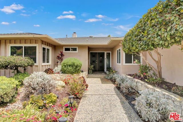 4152 Terraza Drive, Los Angeles, CA 90008 — photo 5 of 24