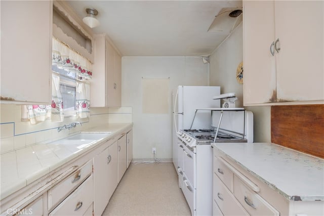 5233 E Broadway, Long Beach, CA 90803 — photo 10 of 27