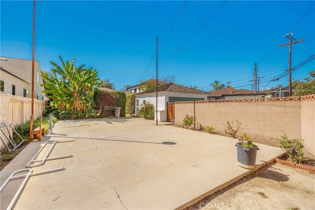 5233 E Broadway, Long Beach, CA 90803 — photo 3 of 27