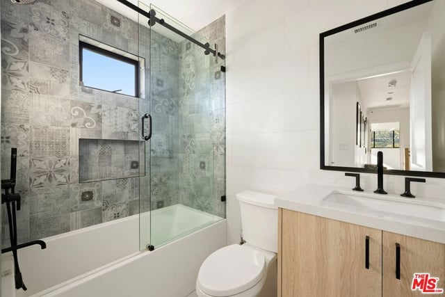 11454 Dona Evita Drive, Studio City, CA 91604 — photo 18 of 24