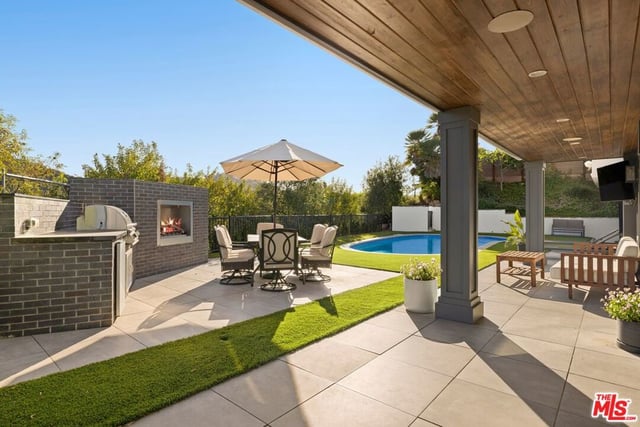 11454 Dona Evita Drive, Studio City, CA 91604 — photo 23 of 24