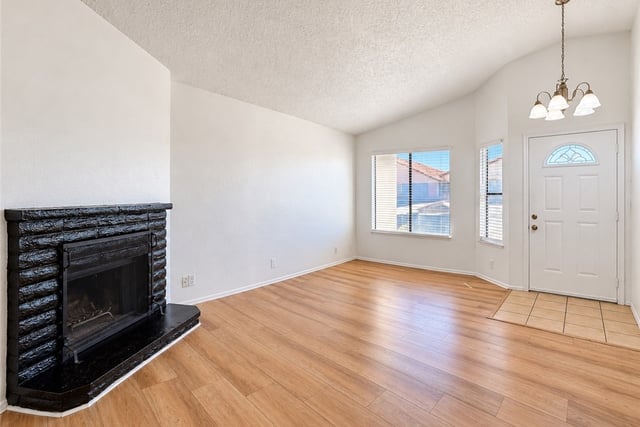 3603 Acorde Avenue, Palmdale, CA 93550 — photo 5 of 17