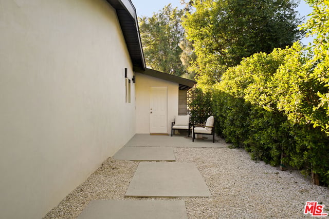 20877 Kelvin Place, Woodland Hills, CA 91367 — photo 31 of 38
