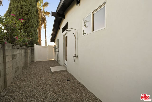 20877 Kelvin Place, Woodland Hills, CA 91367 — photo 33 of 38