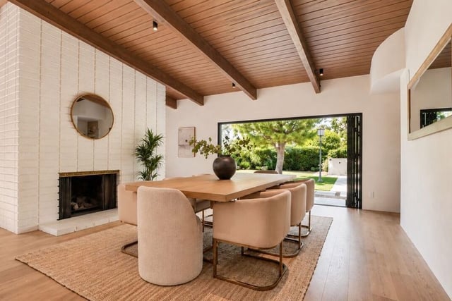 5576 El Canon Avenue, Woodland Hills, CA 91367 — photo 17 of 55