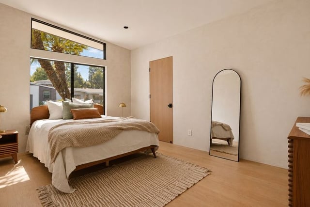 5576 El Canon Avenue, Woodland Hills, CA 91367 — photo 28 of 55