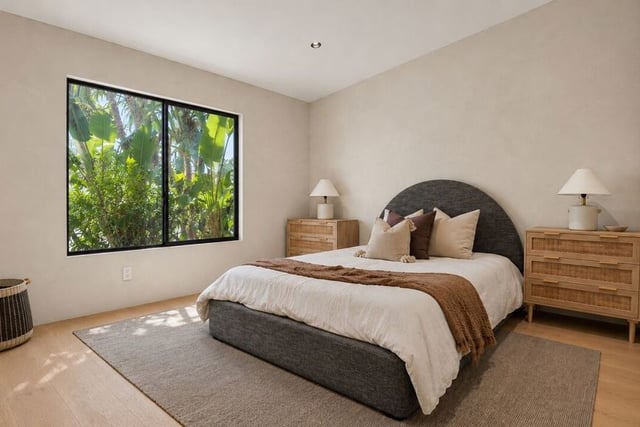 5576 El Canon Avenue, Woodland Hills, CA 91367 — photo 29 of 55