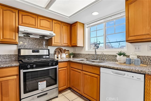 15908 Halldale B, Gardena, CA 90247 — photo 12 of 38
