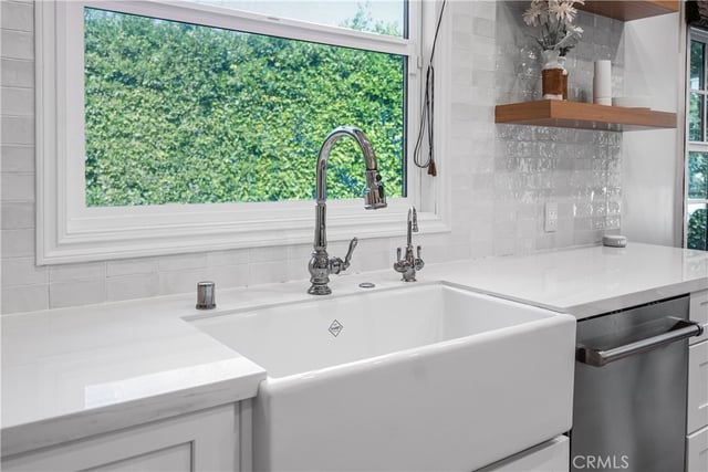 10455 Lindbrook Drive, Los Angeles, CA 90024 — photo 14 of 45