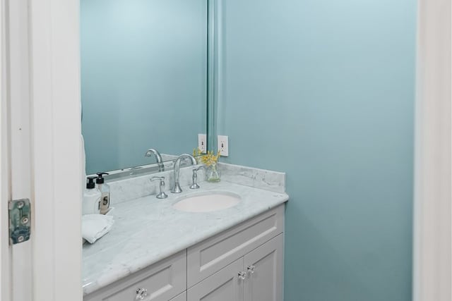 10455 Lindbrook Drive, Los Angeles, CA 90024 — photo 20 of 45