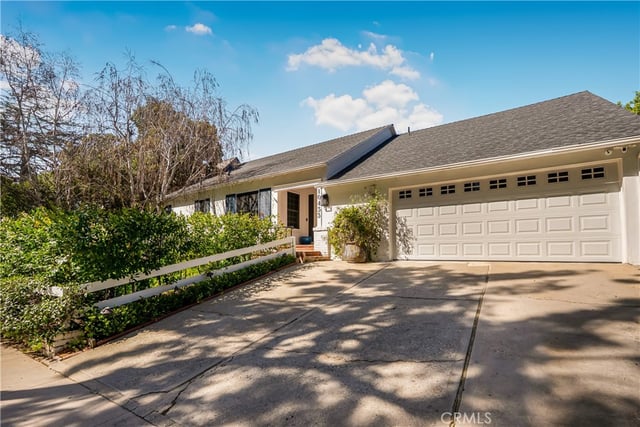 10455 Lindbrook Drive, Los Angeles, CA 90024 — photo 37 of 45