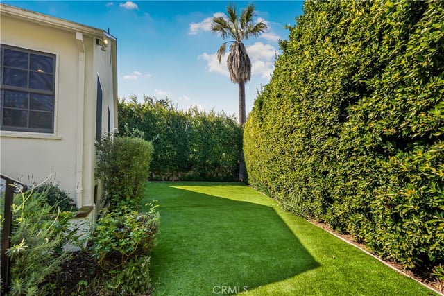 10455 Lindbrook Drive, Los Angeles, CA 90024 — photo 39 of 45