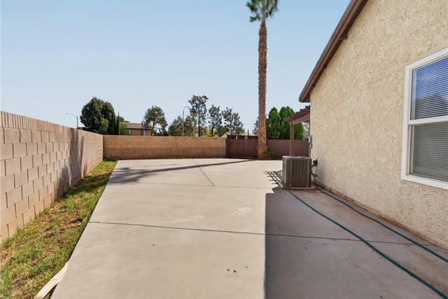2957 E Avenue R2, Palmdale, CA 93550 — photo 26 of 31