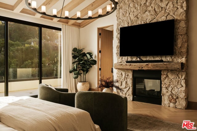 12114 Inavale Place, Los Angeles, CA 90049 — photo 13 of 29