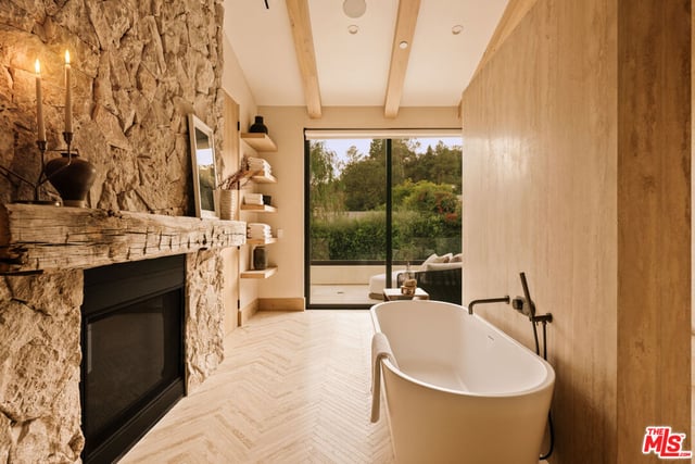 12114 Inavale Place, Los Angeles, CA 90049 — photo 15 of 29