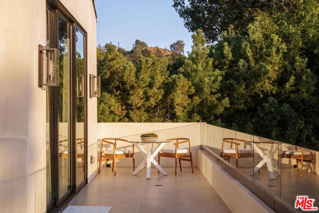 12114 Inavale Place, Los Angeles, CA 90049 — photo 16 of 29