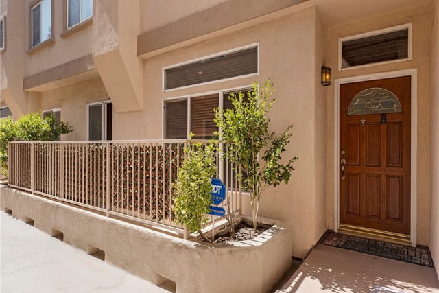 5242 Vesper 7, Sherman Oaks, CA 91411 — photo 11 of 43