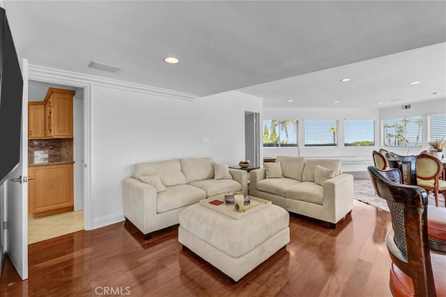 3938 Westfall Dr., Encino, CA 91436 — photo 12 of 41