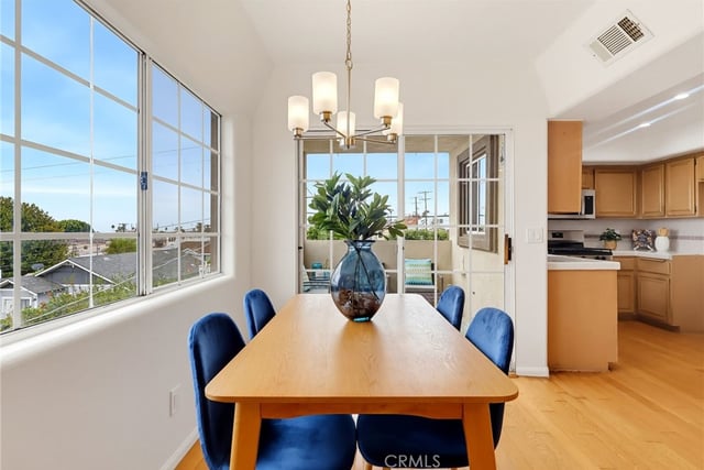 1073 W 9th Street 202, San Pedro, CA 90731 — photo 15 of 41