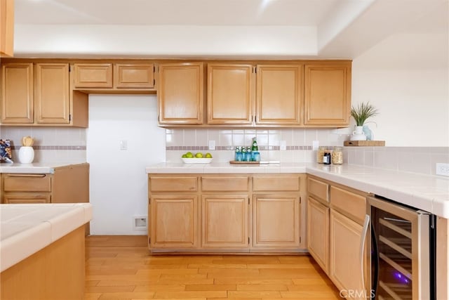 1073 W 9th Street 202, San Pedro, CA 90731 — photo 18 of 41