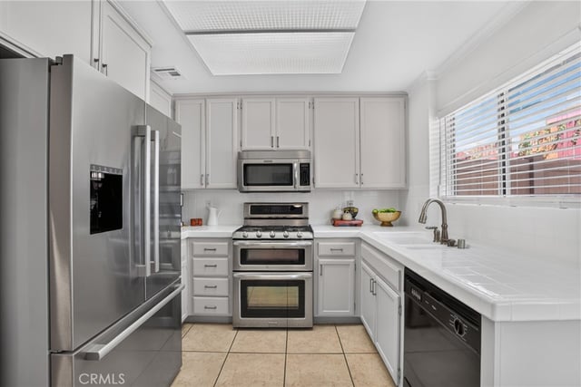 13421 Hubbard Street 122, Sylmar, CA 91342 — photo 14 of 45